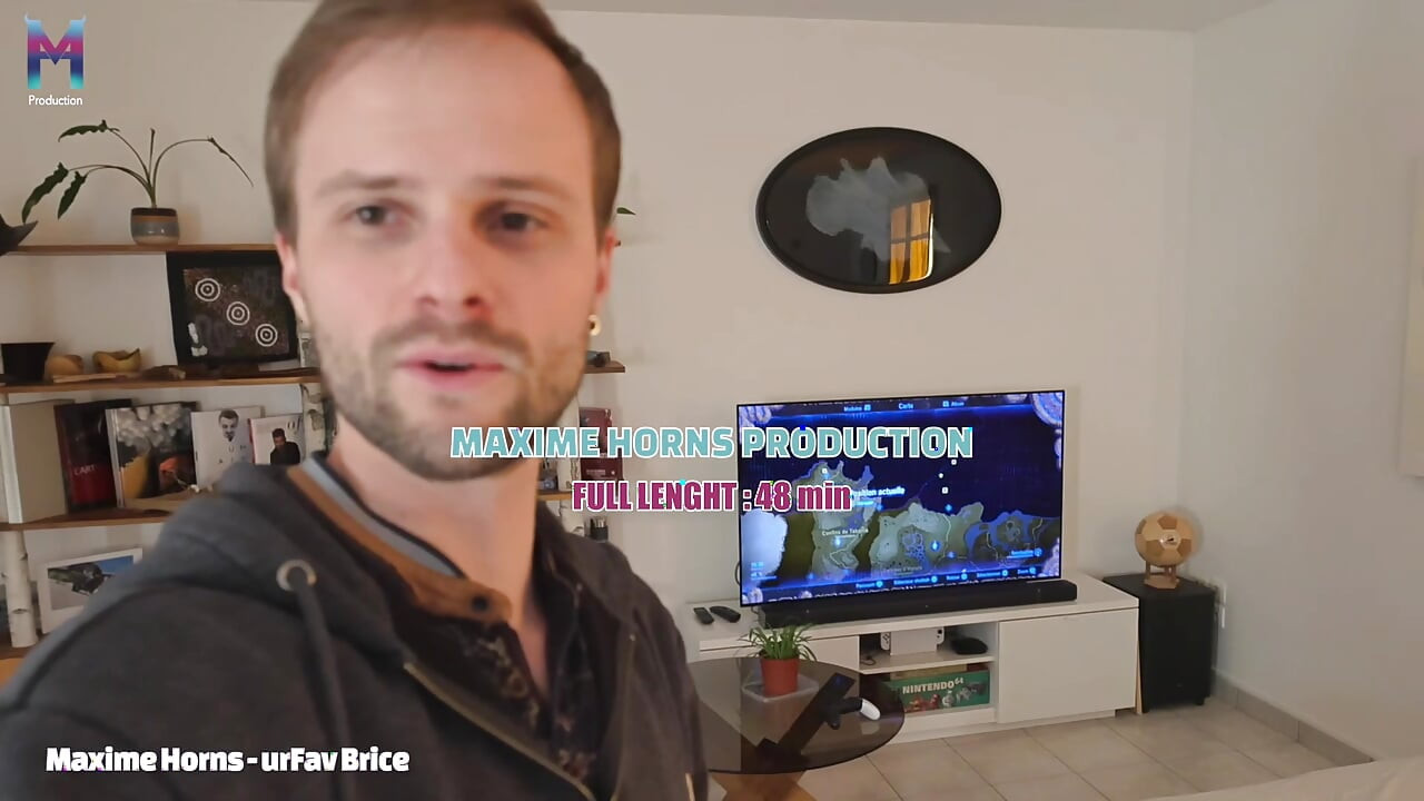 جاء ليلعب ألعاب الفيديو ، وانتهى به الأمر بسخيف وشرب نائب الرئيس