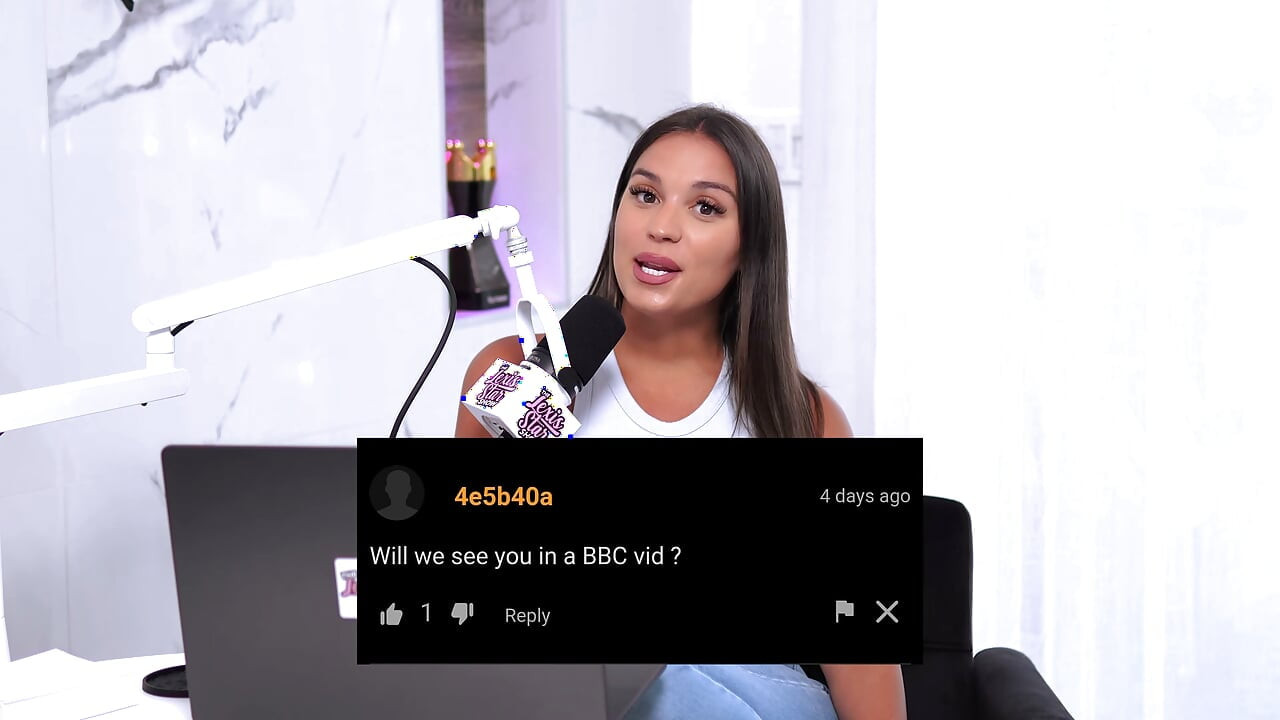 These Comments Are Absolutely Insane ｜ Lexis Star Ep7
