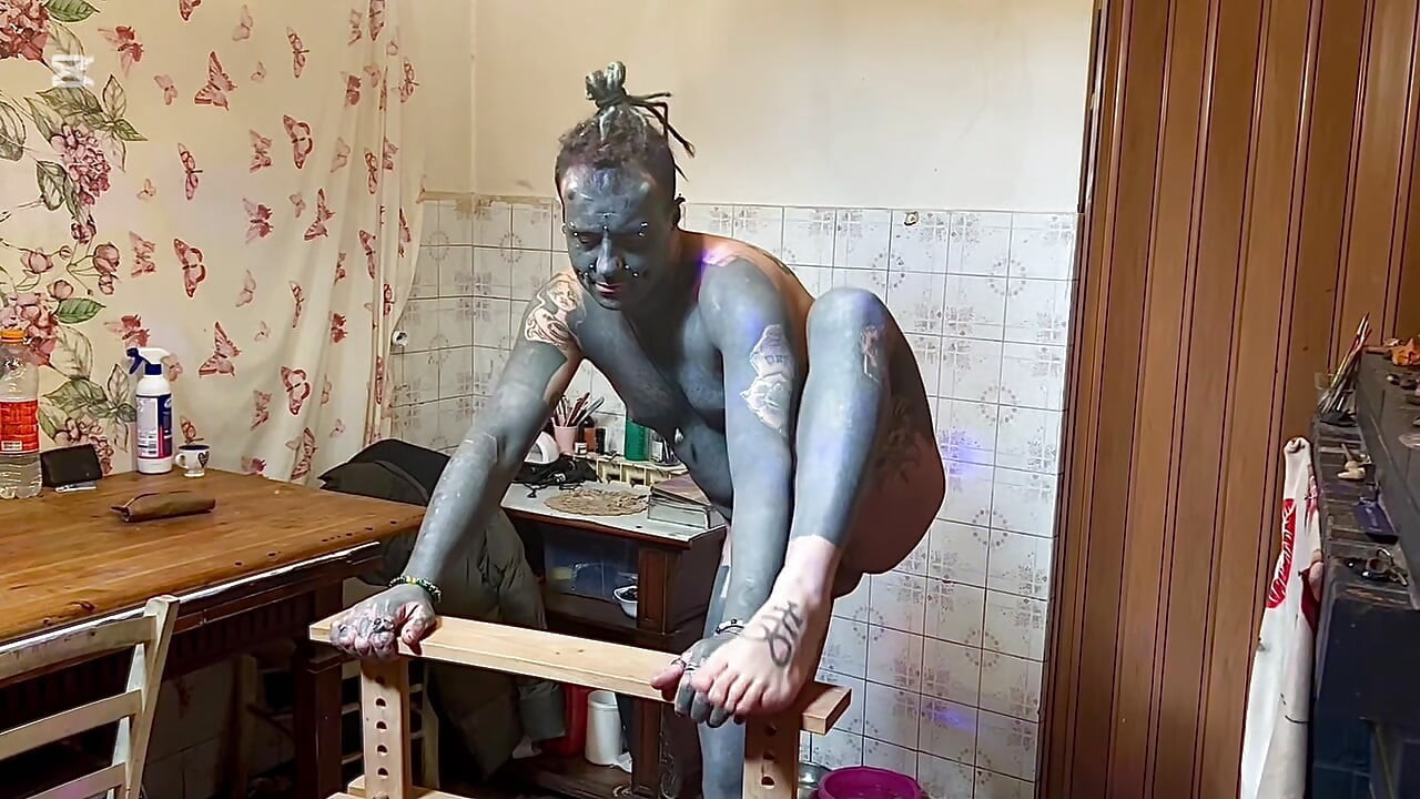Contortion show p.4