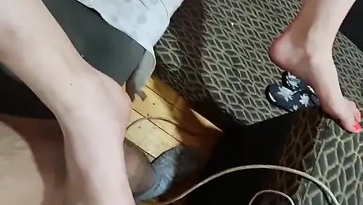 Публичная сессия траха на балконе во время восхода