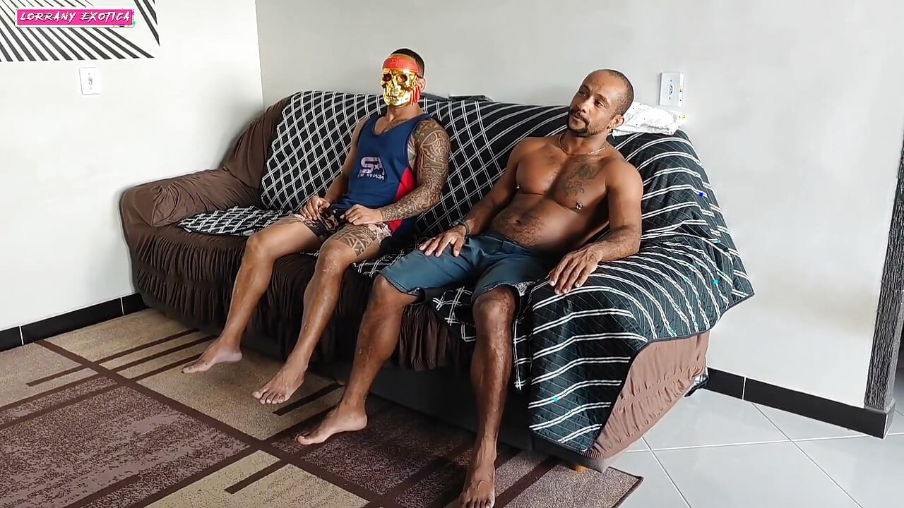 Aku nunjukin kalau aku lebih nakal dari para aktris di film yang dia tonton setiap saat