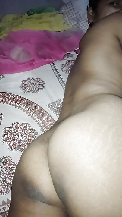 Mujhe mota lund chahiye koi hai jo mujhe kala or lumba