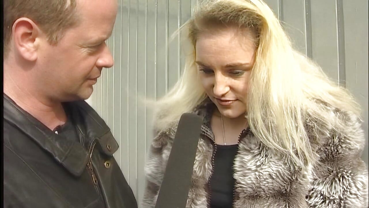 Casting HD, premier creampie pour une blonde sexy