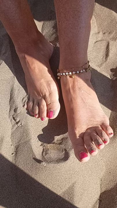Pés na praia