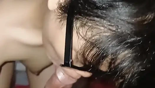 An 18-year-old girl is having a hard time getting pregnant