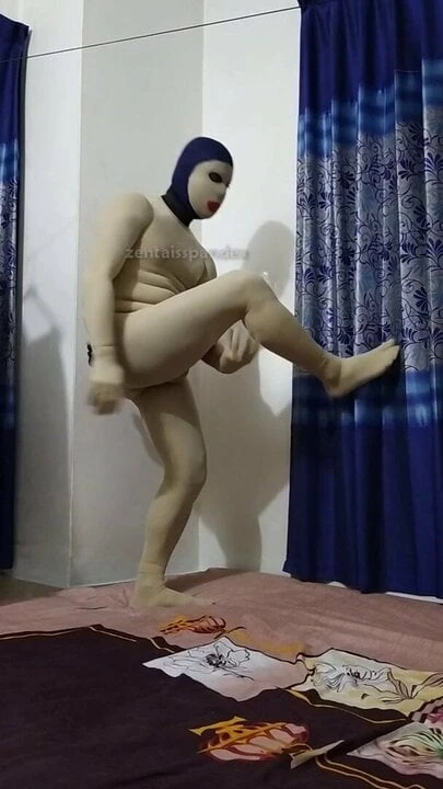 Zentai circus penis nude