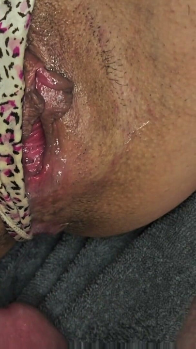 Cummings squirting gushing orgasm compilation... Pawg milf screams and cums so much | Clip 1