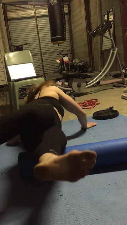 Întindere în negru