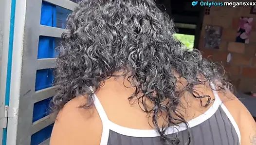 Сумасшедший мужик вошел в мой дом, дал мне много хуя, пришел мне в лицо и ушел.