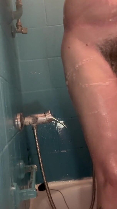 Must-share moment from "Hairy amateur showering"