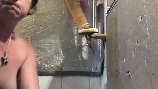 Naked deep cleaning, tea spilling preparation