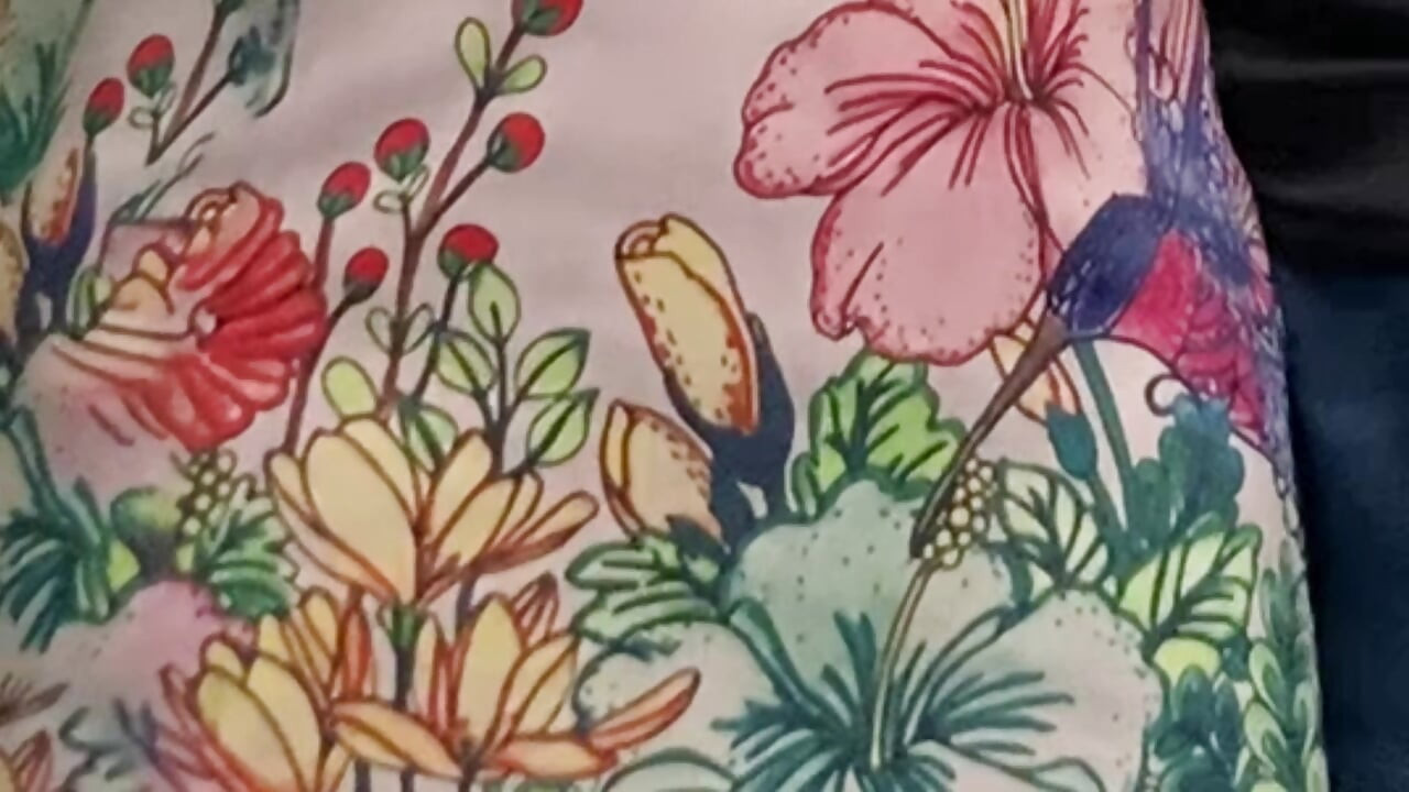 Δαχτύλωμα στα μέσα μαζικής μεταφοράς - χωρίς εσώρουχα μωρό μου