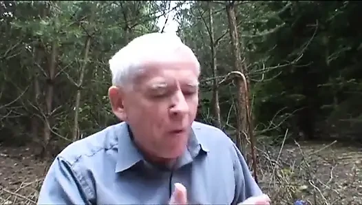 Old and young pussy fucking threesome picnic