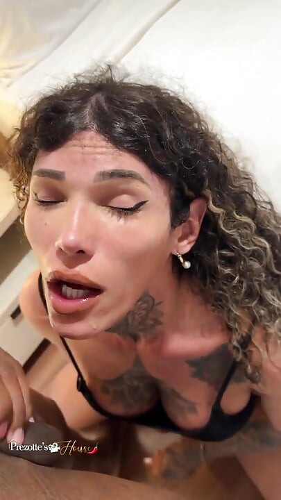Sabrina Prezotte büyük yaraklı bir adamla buluşuyor ve sonunda çok seks yapıyor, büyük zenci yarağı 23c hardcore