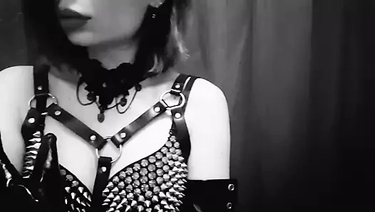 Dominatrix gospodarica emma