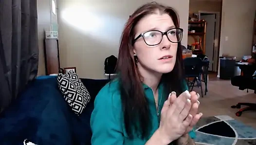 Церковная девушка мокреет