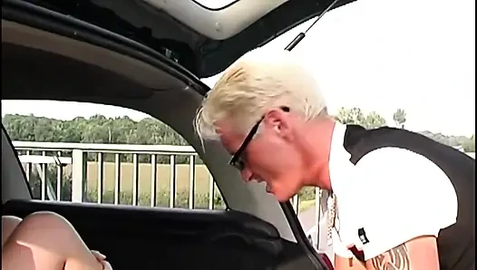 Sıkı göt deliğinden lavman seksi ve büyük lavman