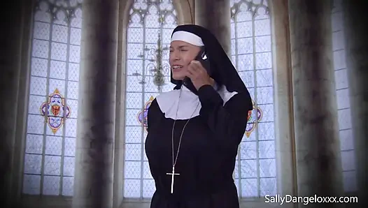 Yaramaz rahibe ve üvey sevgilisi