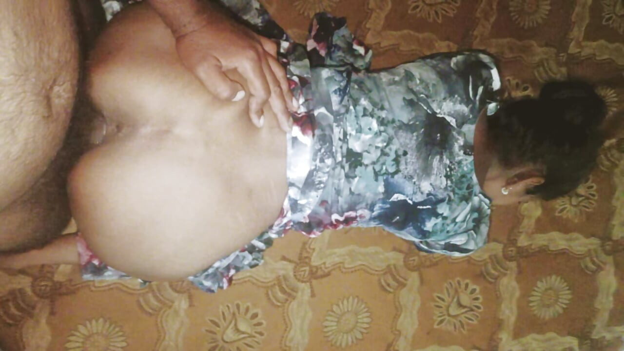 Fată indiană desi din sat futută de iubitul ei cu un penis mare