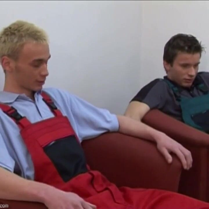 军人给大鸡巴口交