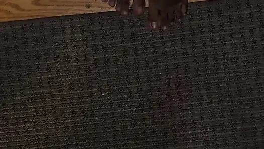 Footfetish telanjang menggoda
