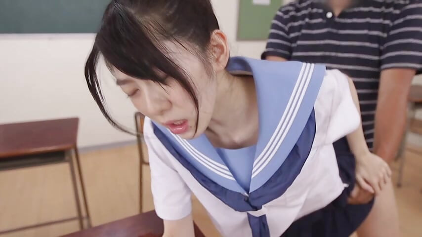 군중이 사라질 때, 그것은 단지 그녀와 나입니다