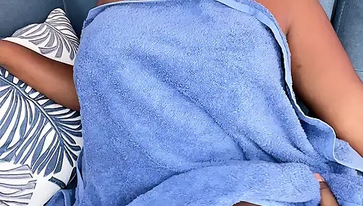 Little worker fucks hard Boss's wife gives him all his tasty milk