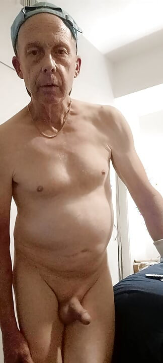 I Find It's Important To Show My Face And Full Frontal While Admitting To A Tiny Cock