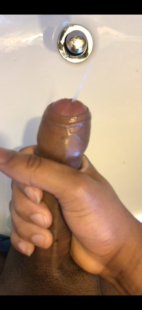 Cum shot in the sink like a mf boss