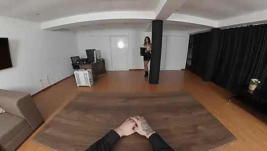 Chloe braucht eine gehaltserhöhung