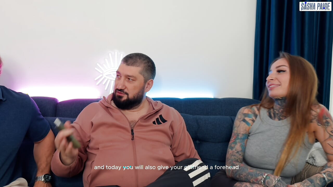 Çok tatlı! En iyi arkadaşlarım bir porno setinde ağzımdan sertçe sikmeye razı oldu!