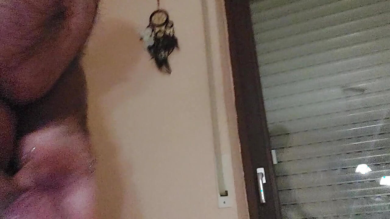 Sadece bunun için azgın