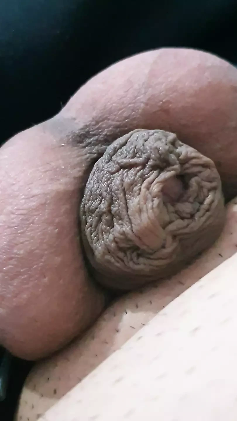 裙子下没有内裤的继母发现继子拔出他的鸡巴