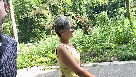 Madam O Outdoor Anal 6 - Bienen Und Pilze!!