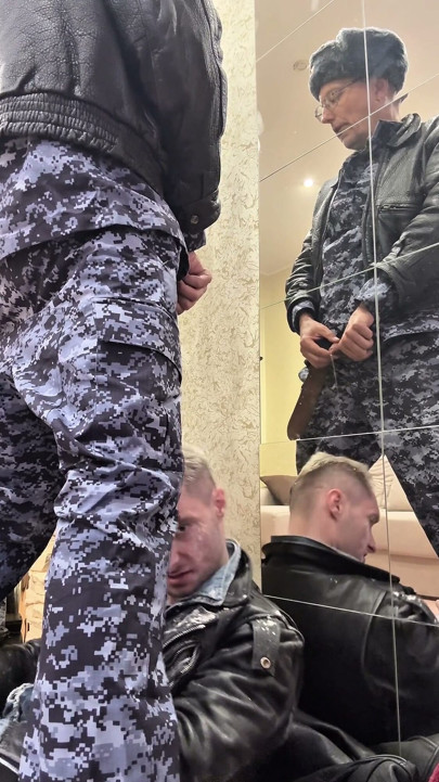 Kinkysirius Was Arrested by Cop Again