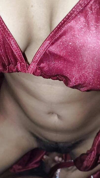 Desi à la chatte poilue, cowgirl, chevauchage inversé, hindi, dirty talk, baise