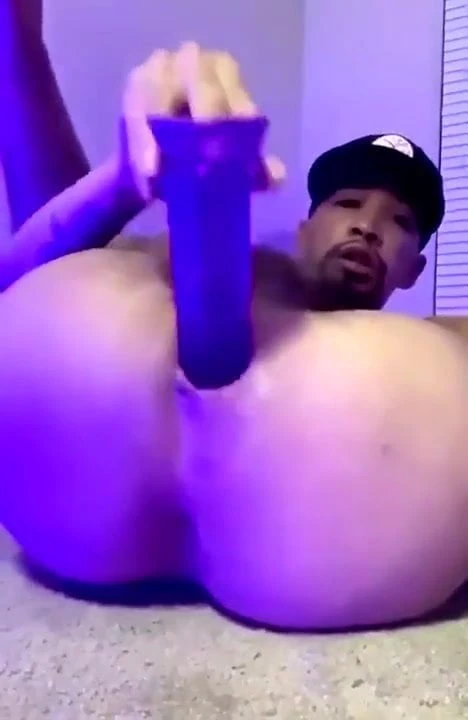 Diggin n that Wet Horny Hole