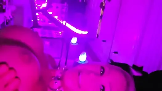 Pretty Party Smokey Kitty