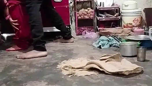 Geheimer sex mit echtem schwager, wieder in Hindi-audio gemacht, Desi Bhabhi Dewar