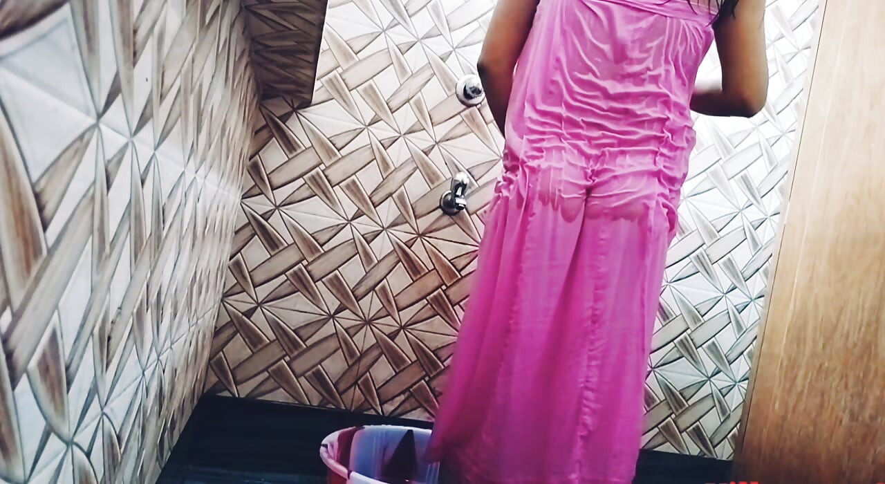 I spied on my Hot Bhabi in the shower and unexpectedly got sex