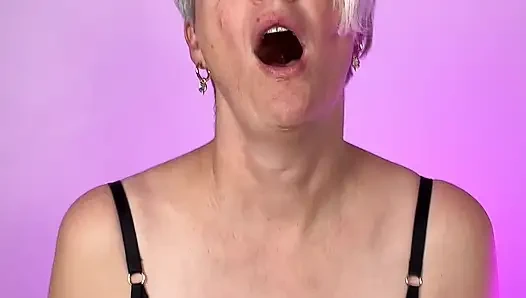 Ich werde deinen schwanz benutzen, ich brauche dein sperma-wichsanleitung