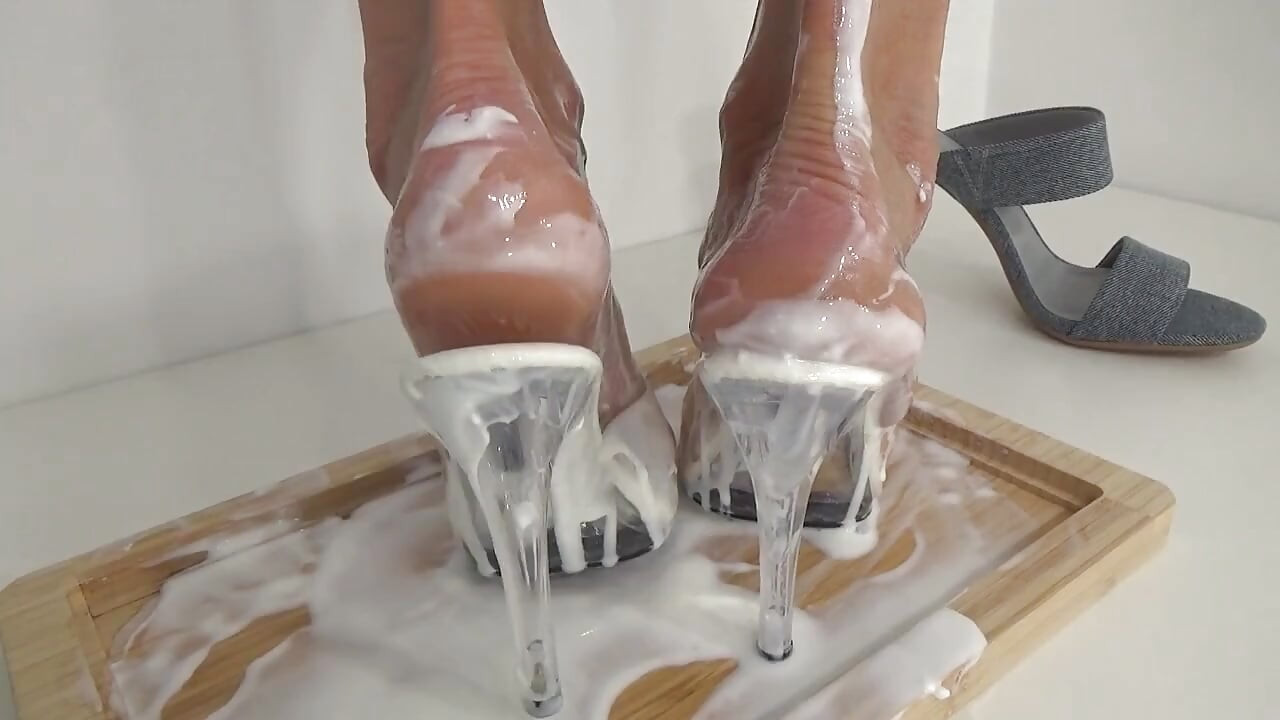 For Gourmets. My Beautiful Legs in Yogurt