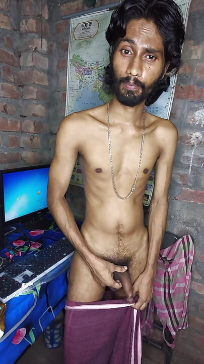 Ik masseer de penis.