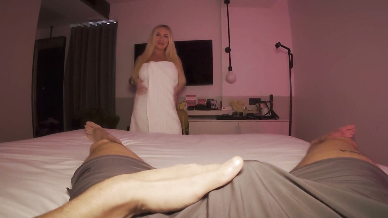 Blonďatá Geordie UK Bird tvrdě ošukaná POV!