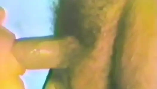 Pasangan amatir merekam diri mereka lagi ngentot