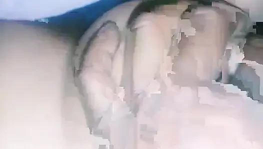 Nepalli kız ve erkek arkadaş net sesli memelerini çağırıyor puti khelaudai