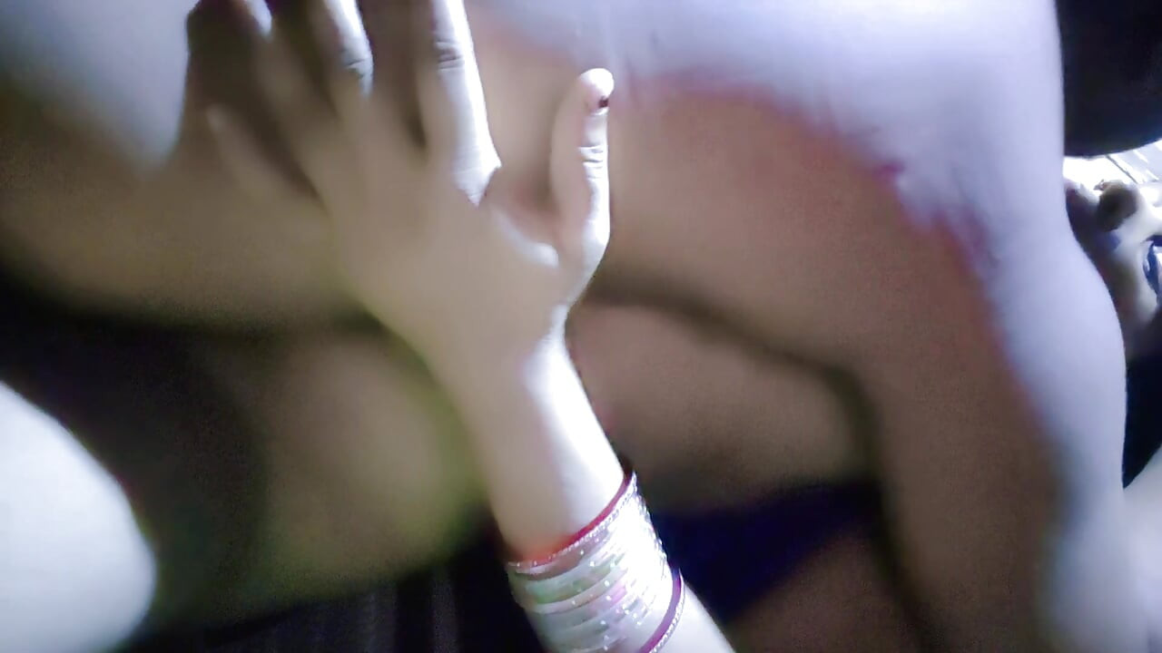 Indian girlfriend getting fucked at night