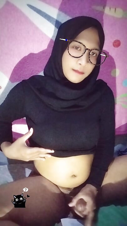 Hijab Girl Goes Home From Work