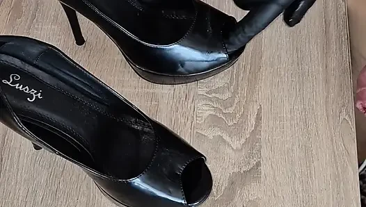 Luszi 2 shoes fuck