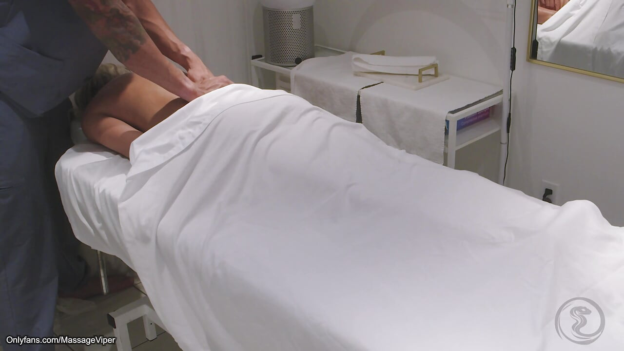 Real Massage Therapist Gets Sucked and Fucked by Fit Blonde Client